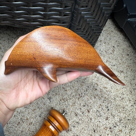 Baribocraft Salt & Pepper Mill Grinder 5.5” Wood Stain and Whale napkin holder - Picture 10 of 11